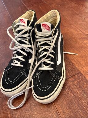Women’s Vans Sk8-Hi Shoes
